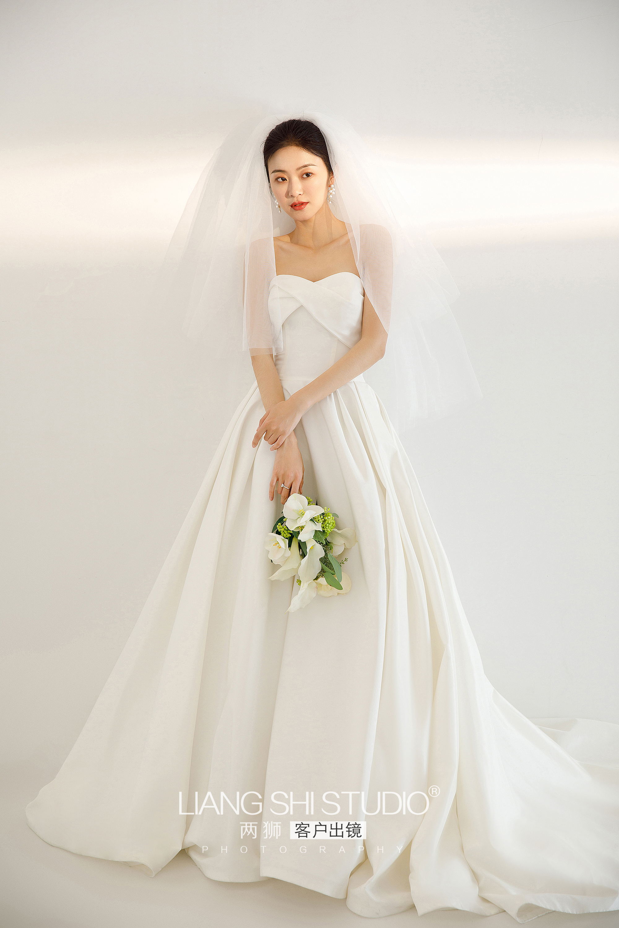 爱惨了的法式复古婚纱照,爱惨了的韩式内景婚纱照