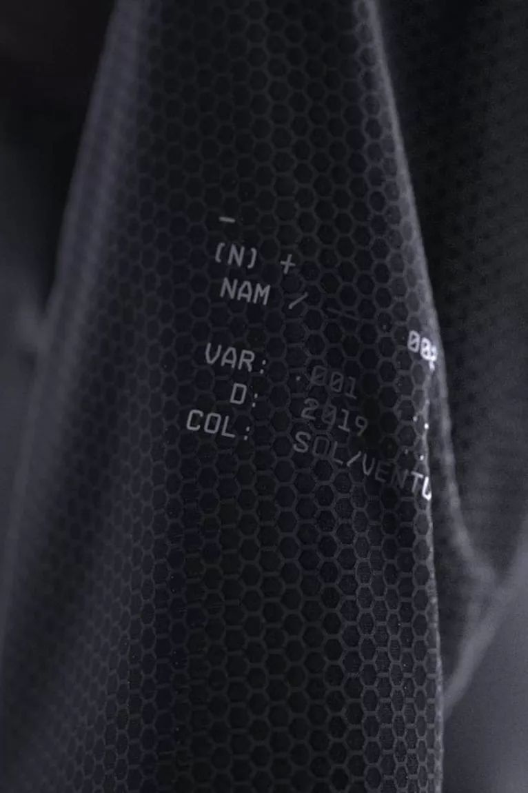 数字衣服时装,数字时装