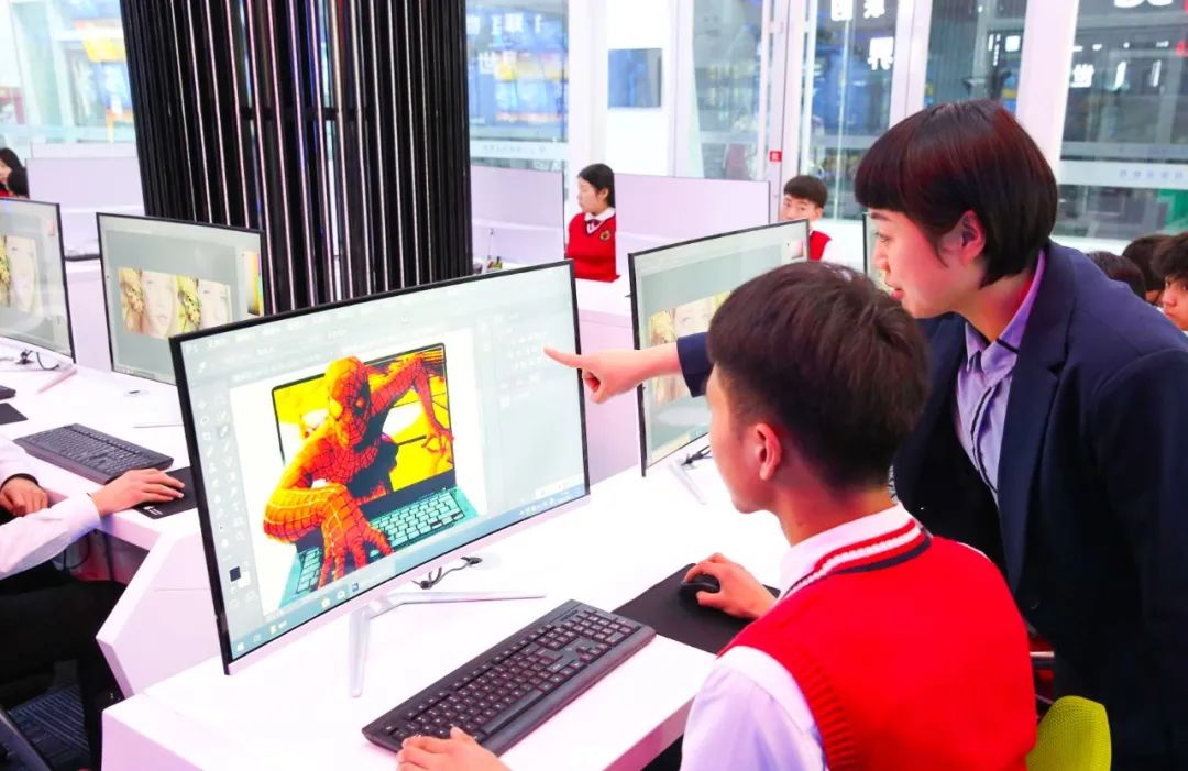 软件开发的一年赚多少钱,软件开发行业是怎么赚钱的