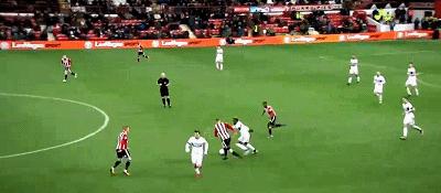 特拉奥雷进球,不会射门的边锋