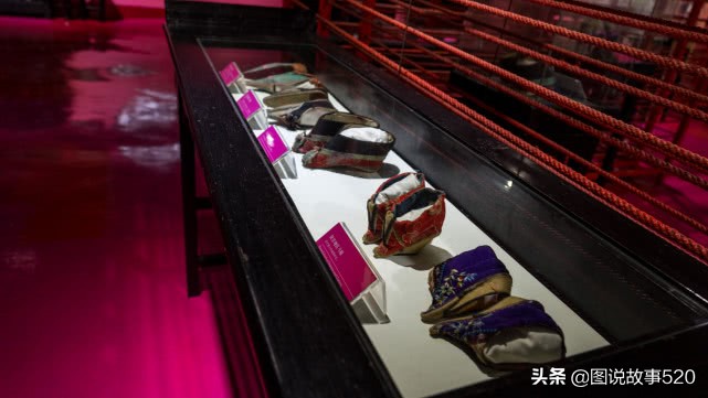 小脚一裹眼泪一缸,小脚三寸鞋