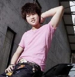 李双江与儿子李贺的关系,李双江儿子李贺是做什么事的