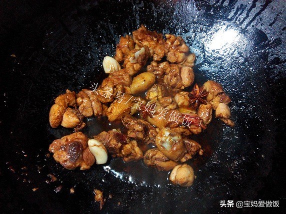 香菇土豆鸡肉最好吃的做法,鸡肉焖土豆香菇做法
