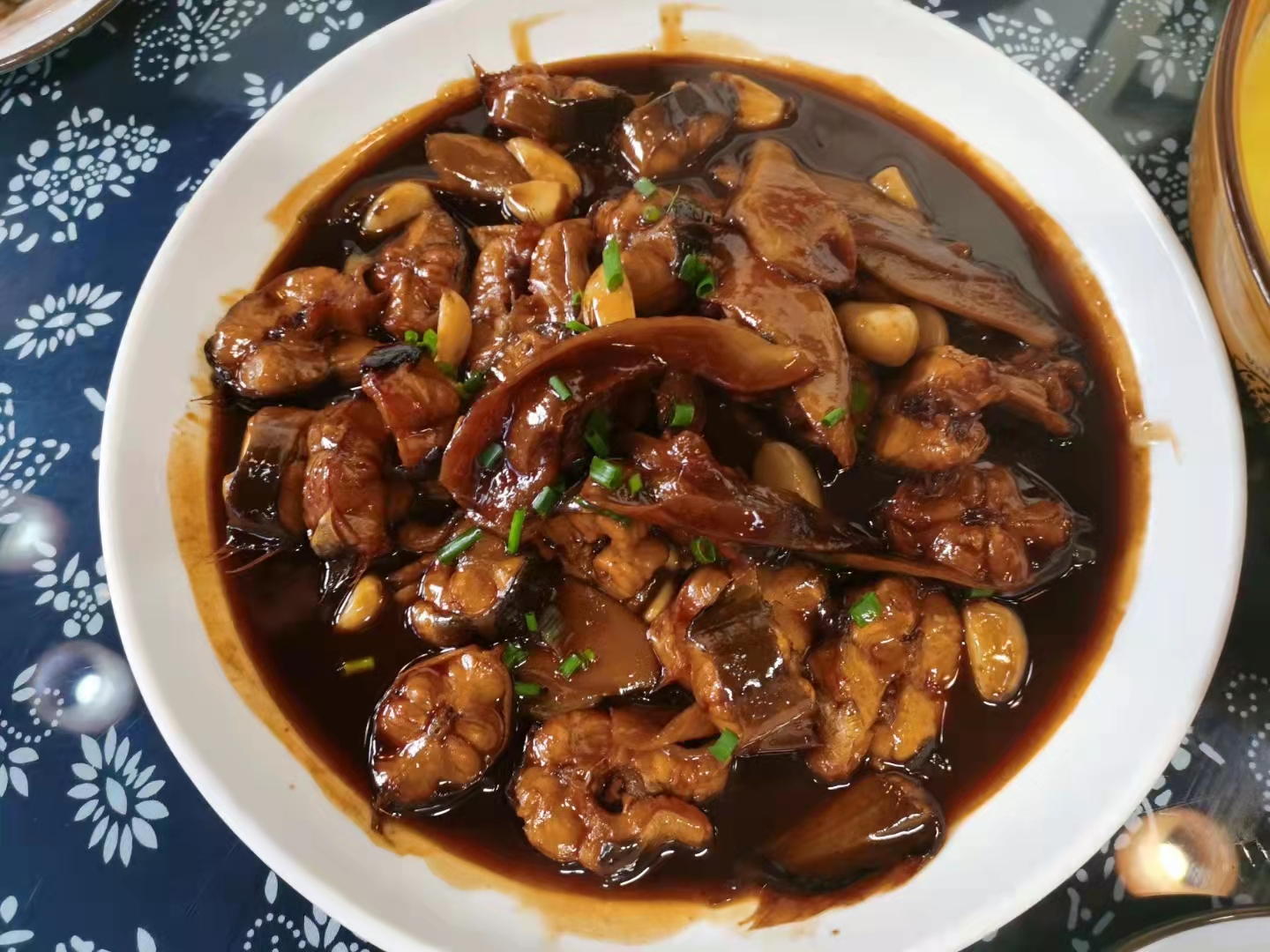 「顾马入江南」老街酒楼吃吃蟹