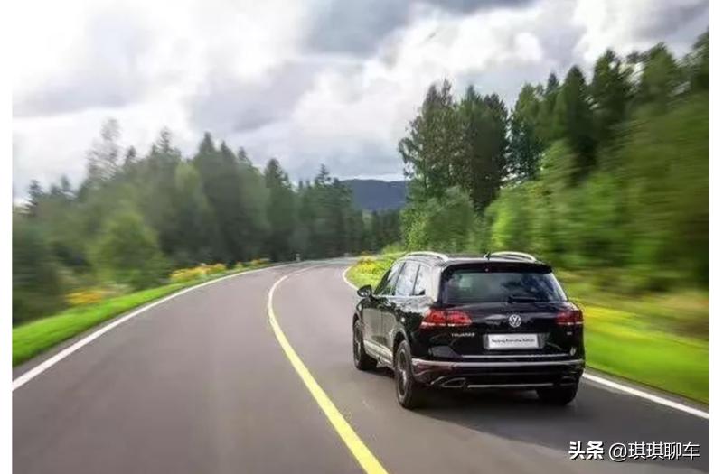 自动挡1.5排量油耗10升正常吗,自动挡1.6油耗10个正常吗