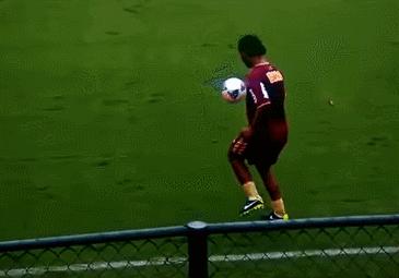 6-12岁足球训练教程颠球,小学生足球颠球的技巧和方法