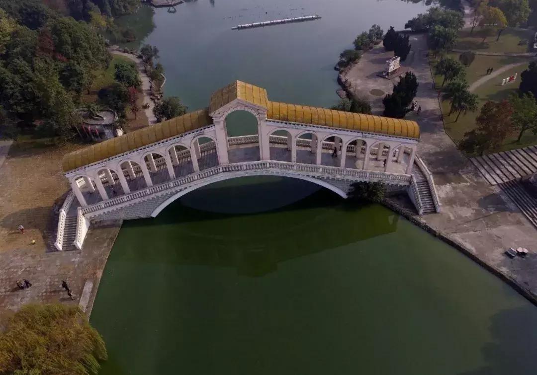 地铁直达的成都周边的好耍的地方,成都地铁能够到达好耍的地方