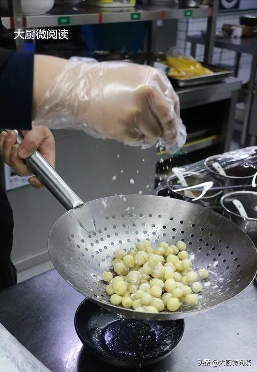 酱香土豆片汤汁浓郁,家常烧土豆百吃不厌的经典菜