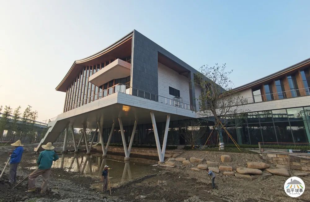 临平体育馆改扩建有篮球场吗,体育公园篮球场施工