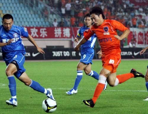 中国国家队郑龙,郑龙在国足