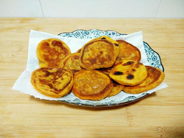 软柿子做的饼家常做法,软甜柿子饼怎么做