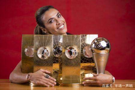 世界足球小姐玛塔经典镜头,玛塔荣获世界足球小姐