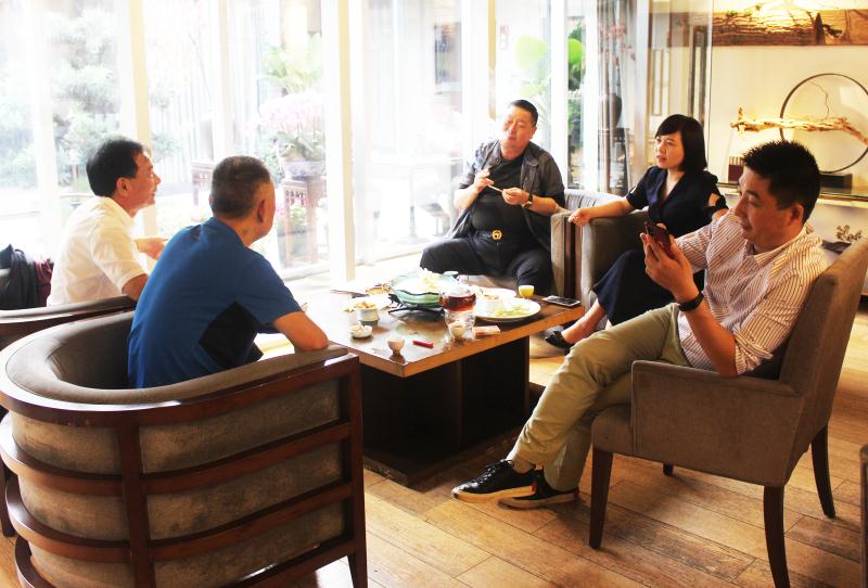 静松播报｜潜江市委常委王玉梅一行到访四川省湖北商会