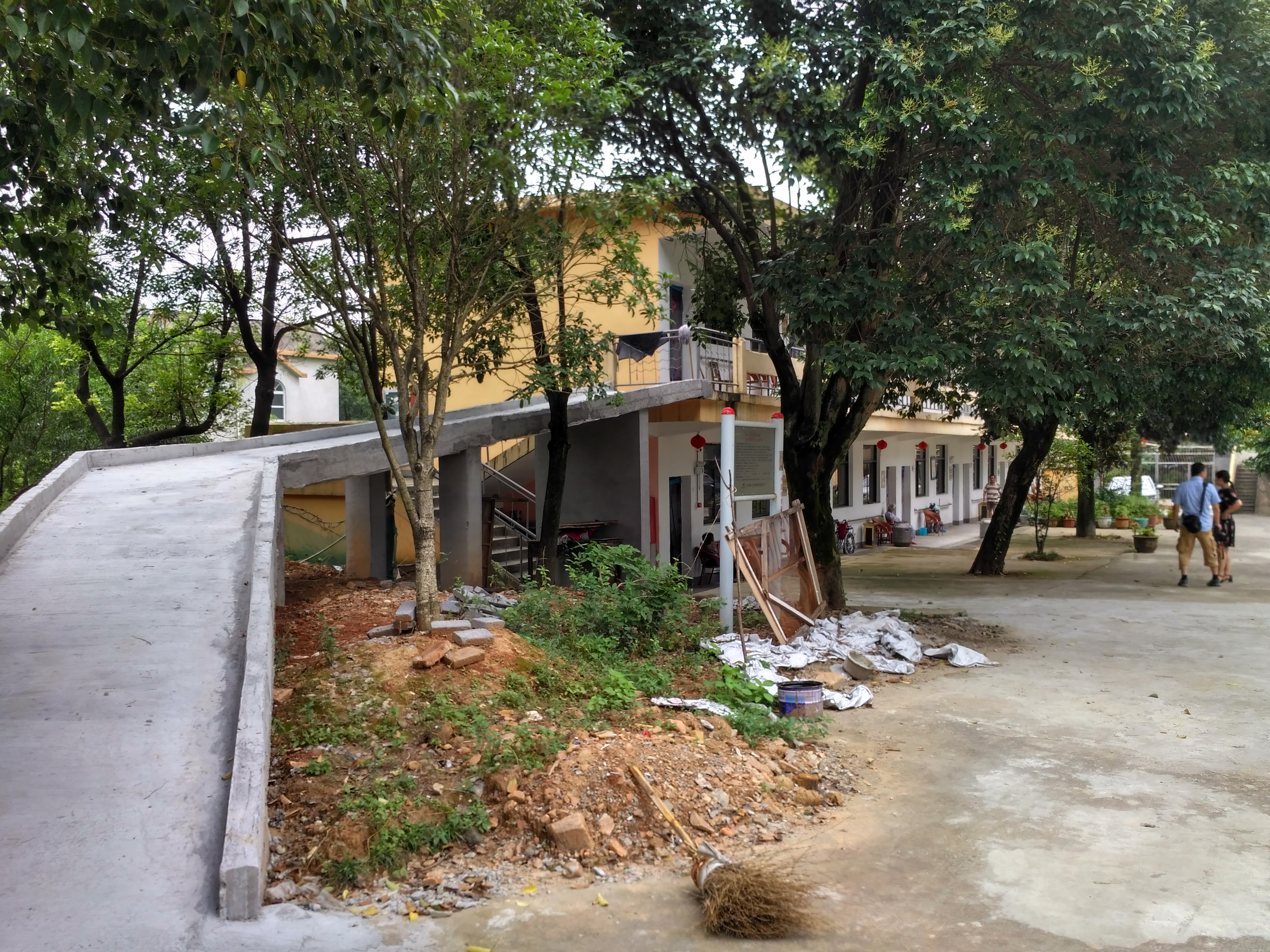 摩友一起骑行的视频,与摩友一起川藏