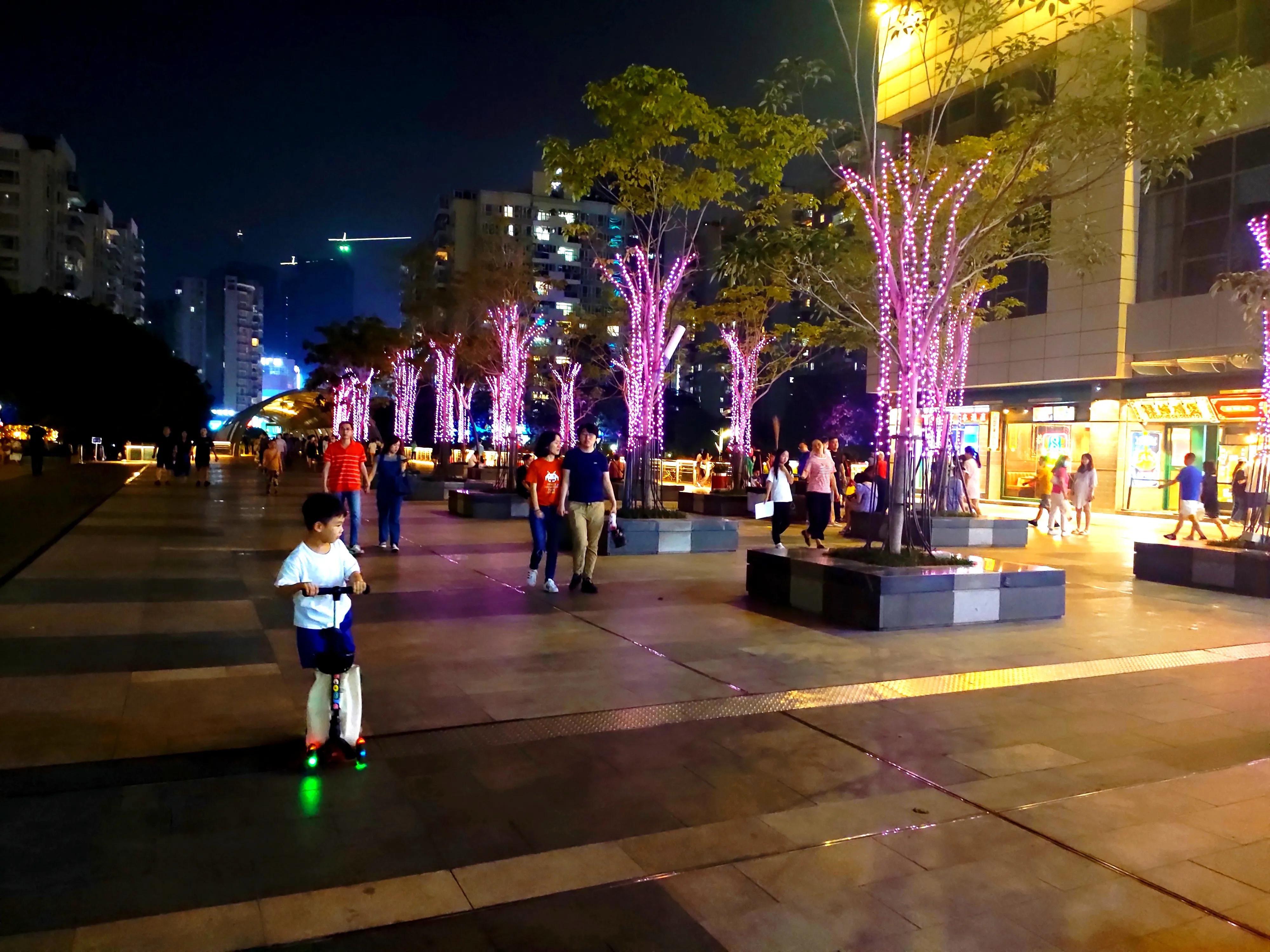 海岸城西座步行街夜景手拍纪实,20210508