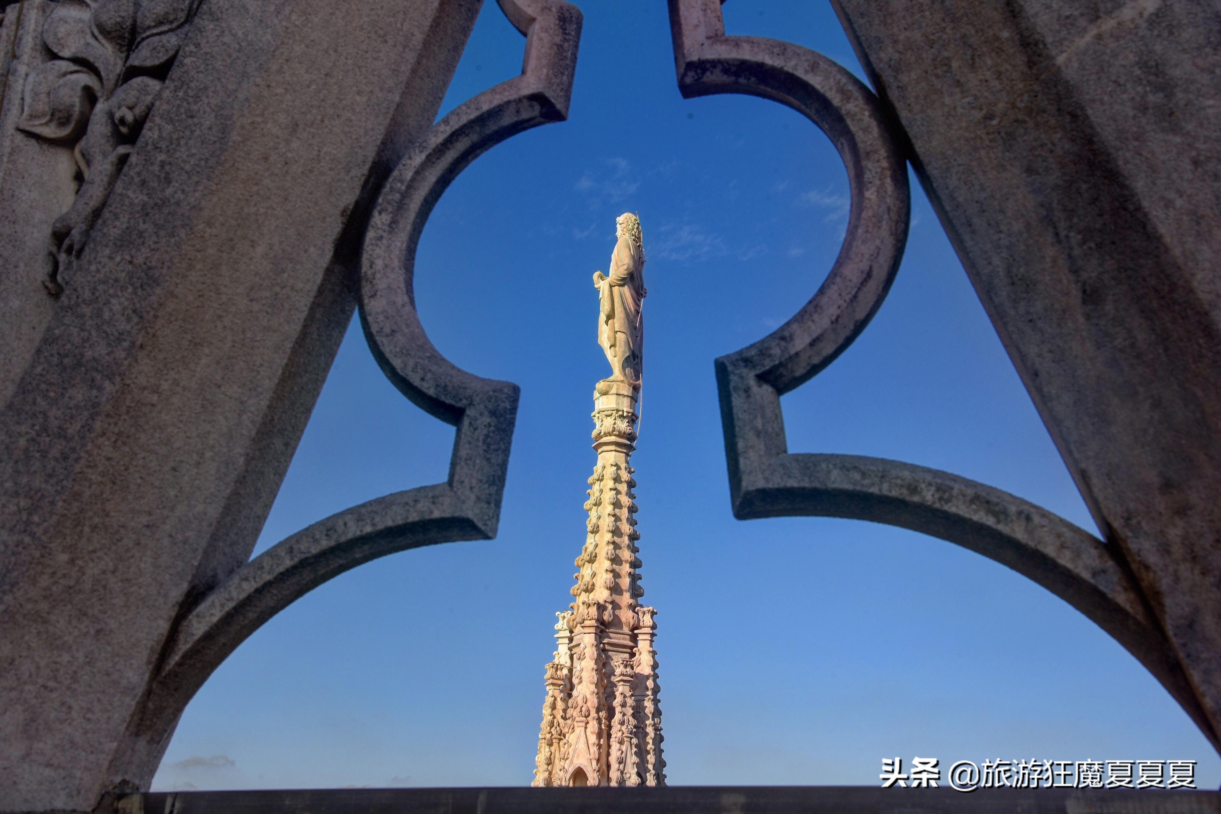 米兰大教堂建了几百年,米兰大教堂被誉为大理石