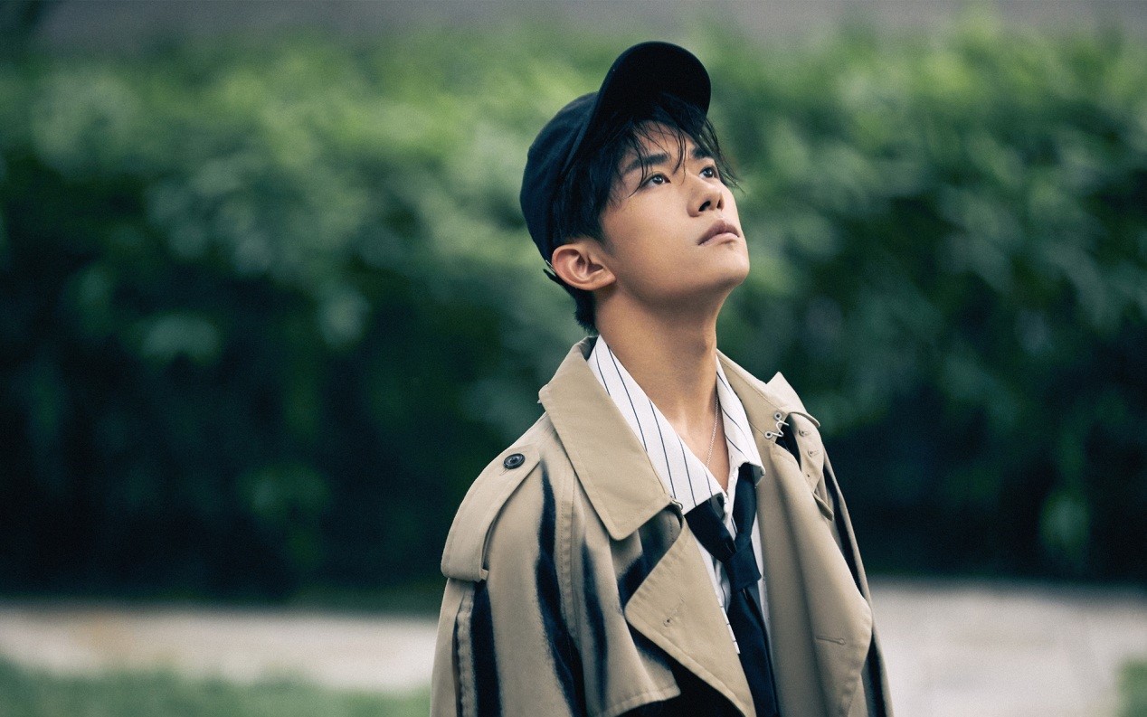 易烊千玺说自己比较慢热,易烊千玺逐渐走出慢热