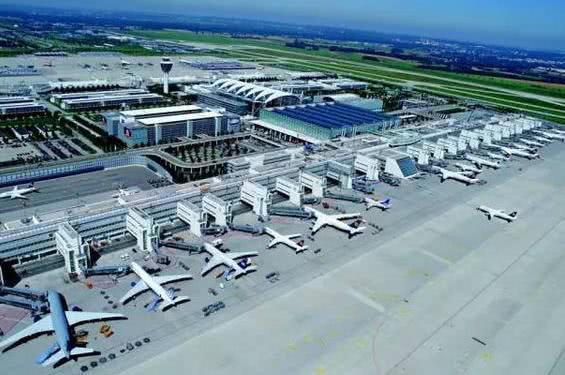 为什么聪明人都不会去旅行,外出旅行为啥不坐晚上飞机