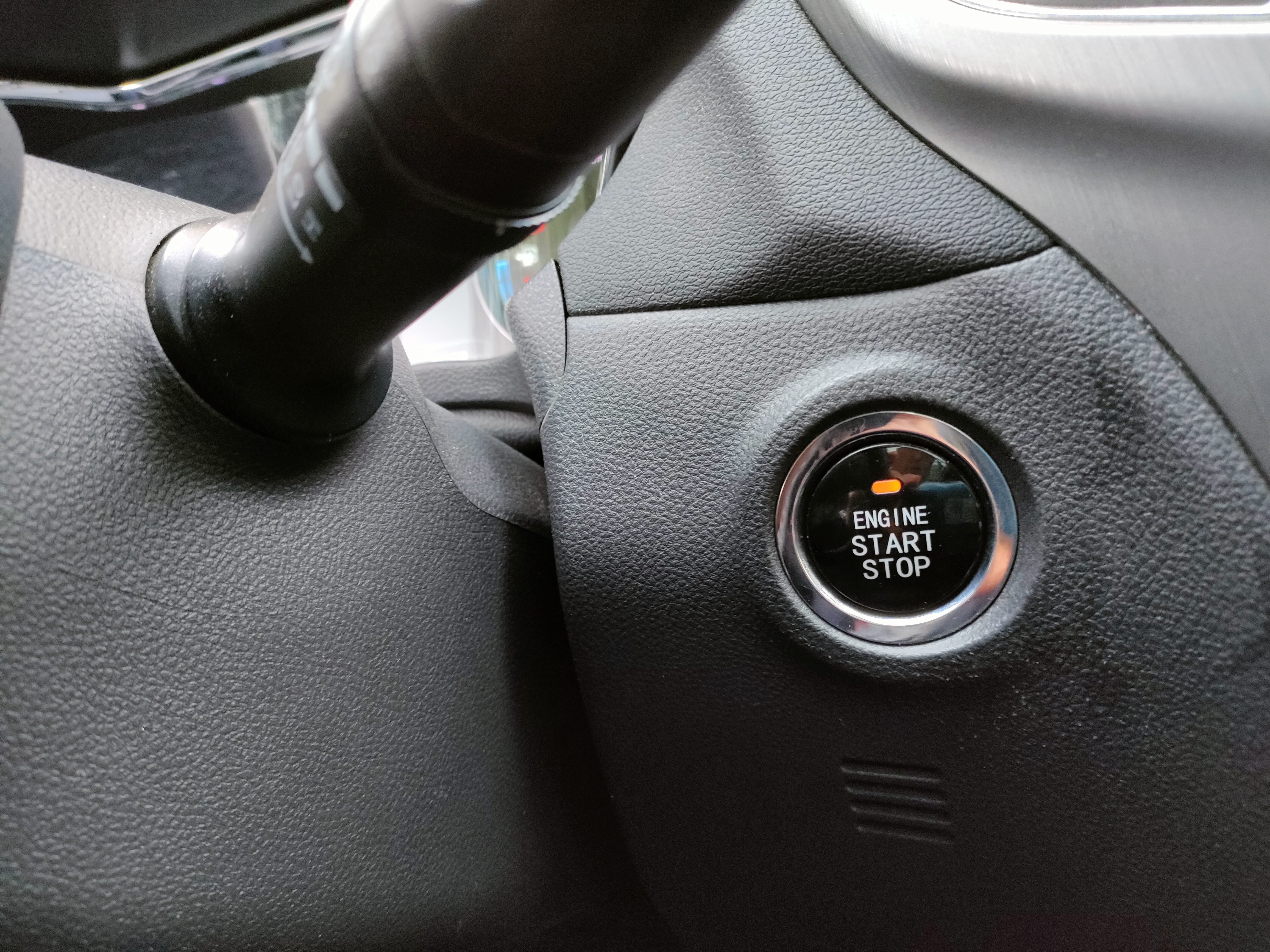 小东西的用处,车门底部排水孔生锈处理方法