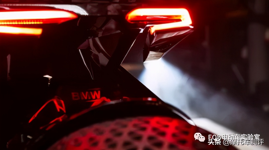 宝马电动摩托车跑车,2019宝马即将发布电动摩托