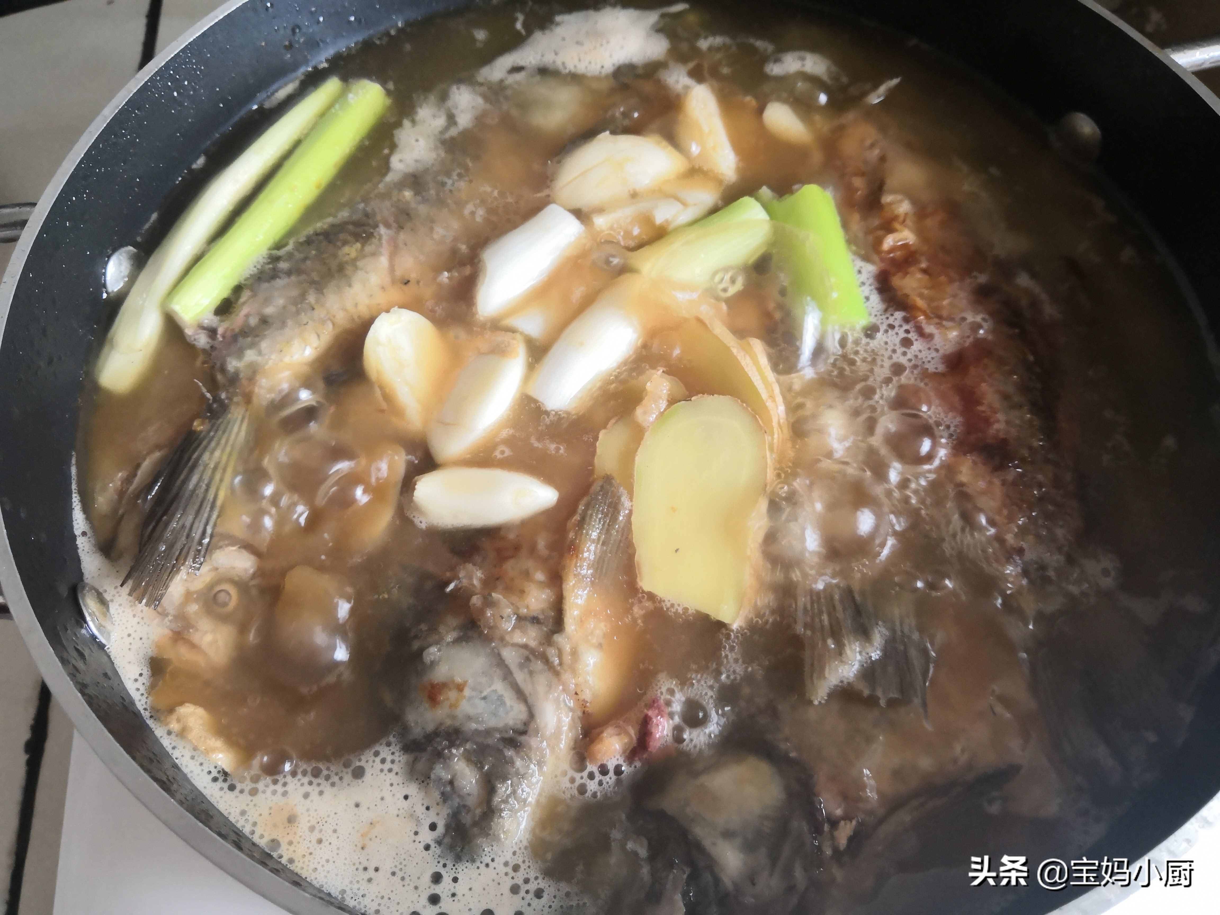 自己动手做的烧鱼真香,家常烧鱼方法