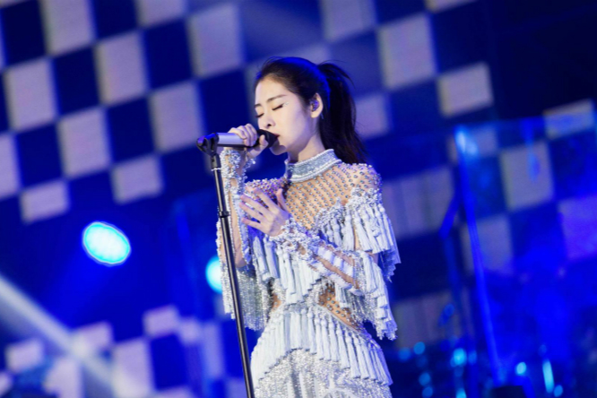 华晨宇为什么能成为乐坛领军人物,华晨宇为什么能成为乐坛领军人