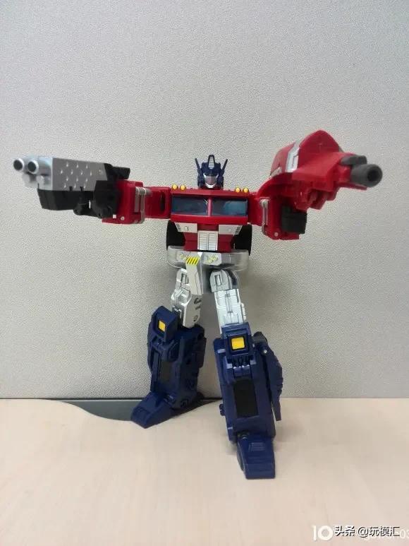 擎天柱电影版ls03玩具,03岁的玩具