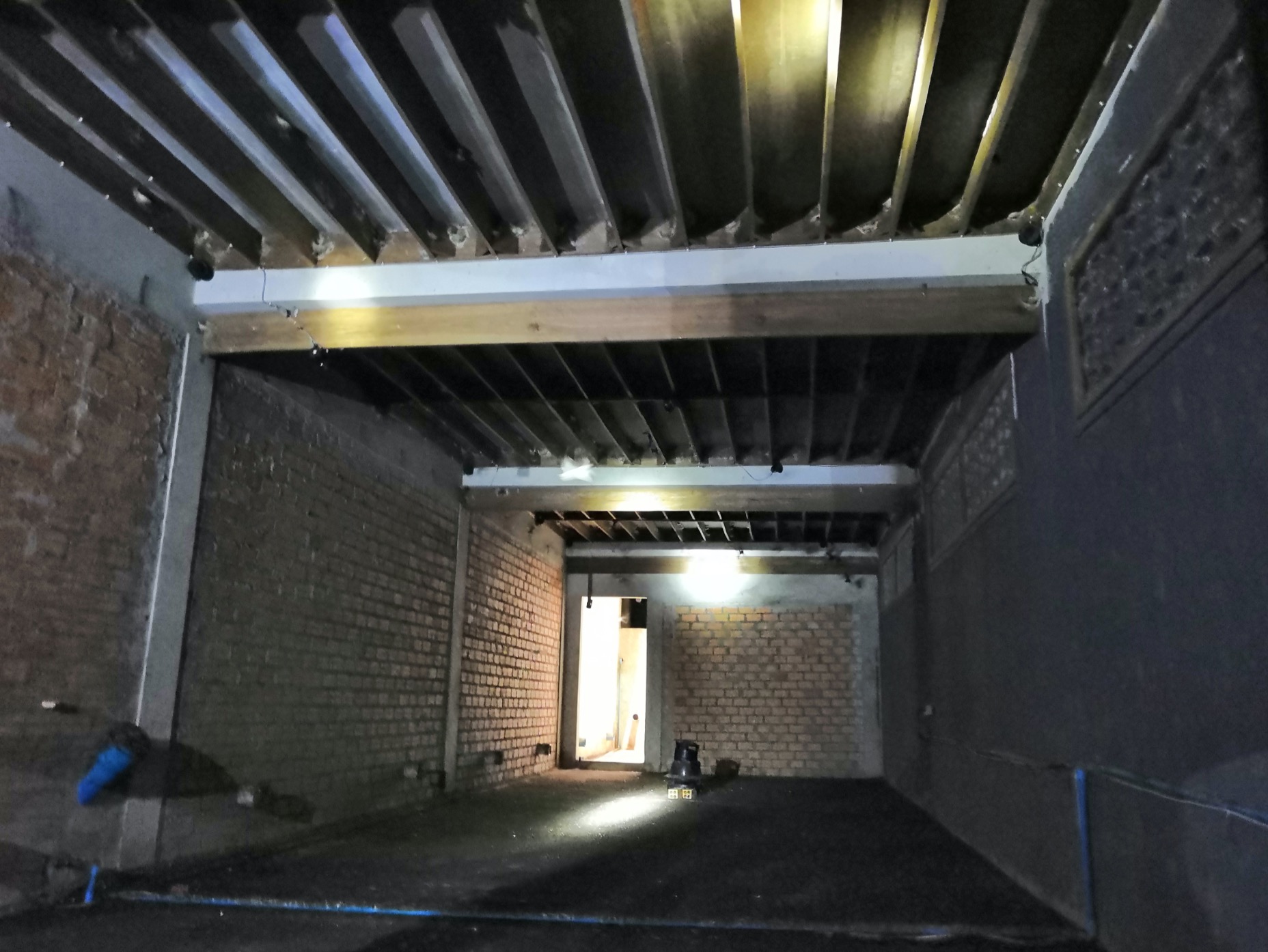 老婆怀孕了我在外地没人照顾,老婆怀孕我去外地出差