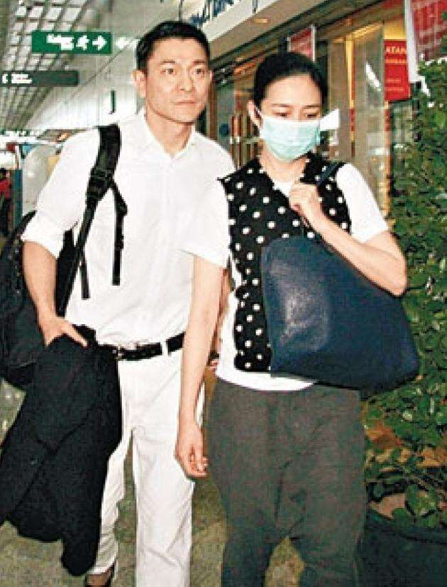 娱乐圈模范夫妻刘德华,刘德华娱乐圈泰斗级的人物