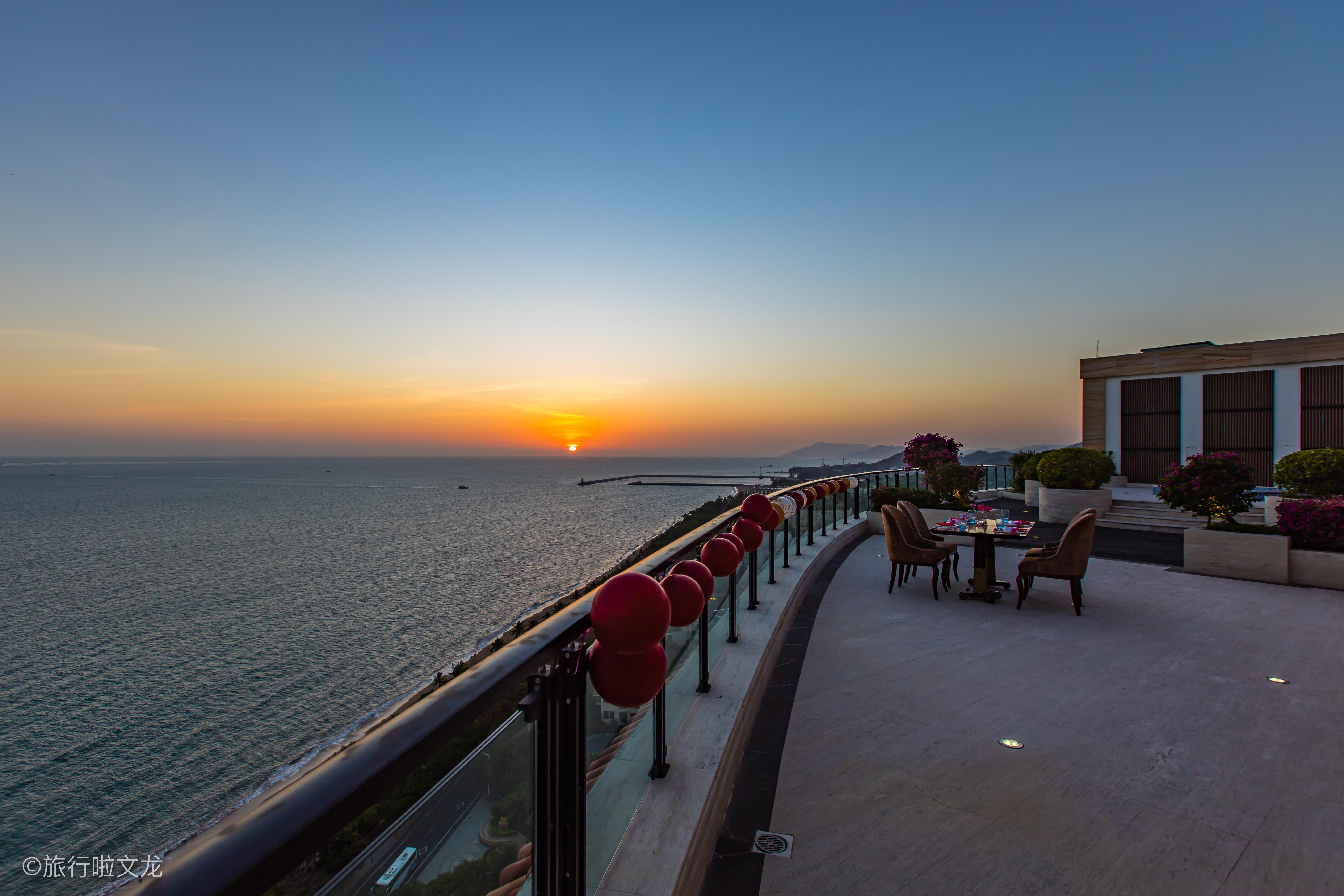 三亚离沙滩只有十米的酒店,三亚最值得推荐的三个酒店