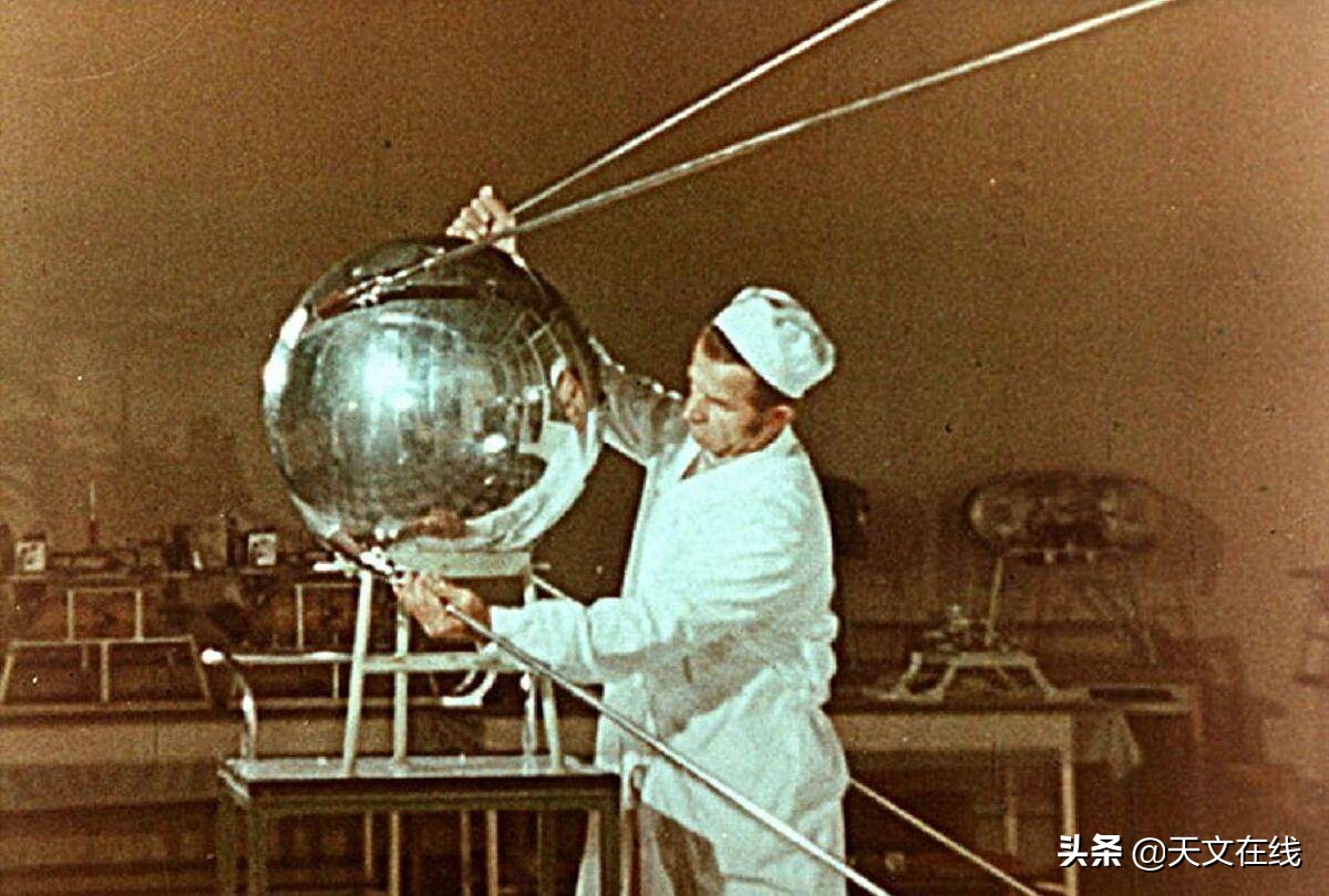 第一颗人造卫星背后的困难,地球第一颗人造卫星发射时间