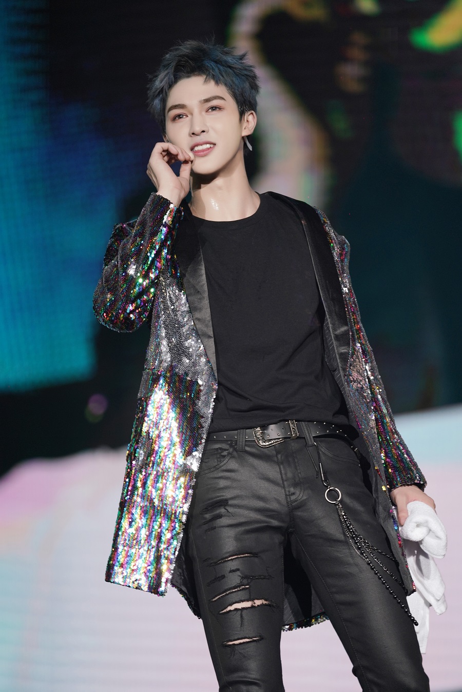 乐华七子next天津演唱会自我介绍,乐华七子next二巡迎海外