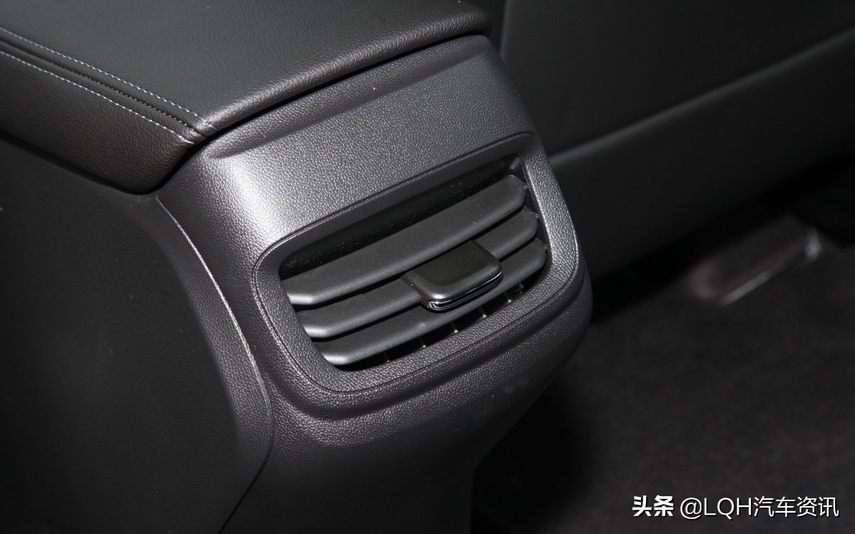 长安逸动plus与英朗对比,长安逸动plus和英朗哪个更值得买