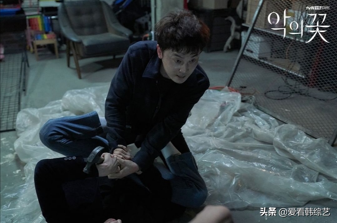 李准基恶之花名场面拥抱,恶之花李准基近况