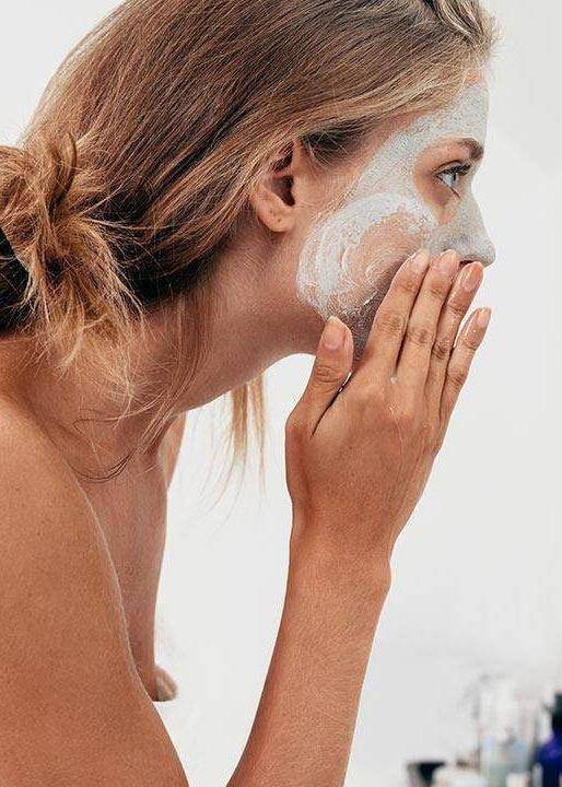 为什么同样的面膜有的人干得快,为什么美容院敷面膜效果好呢