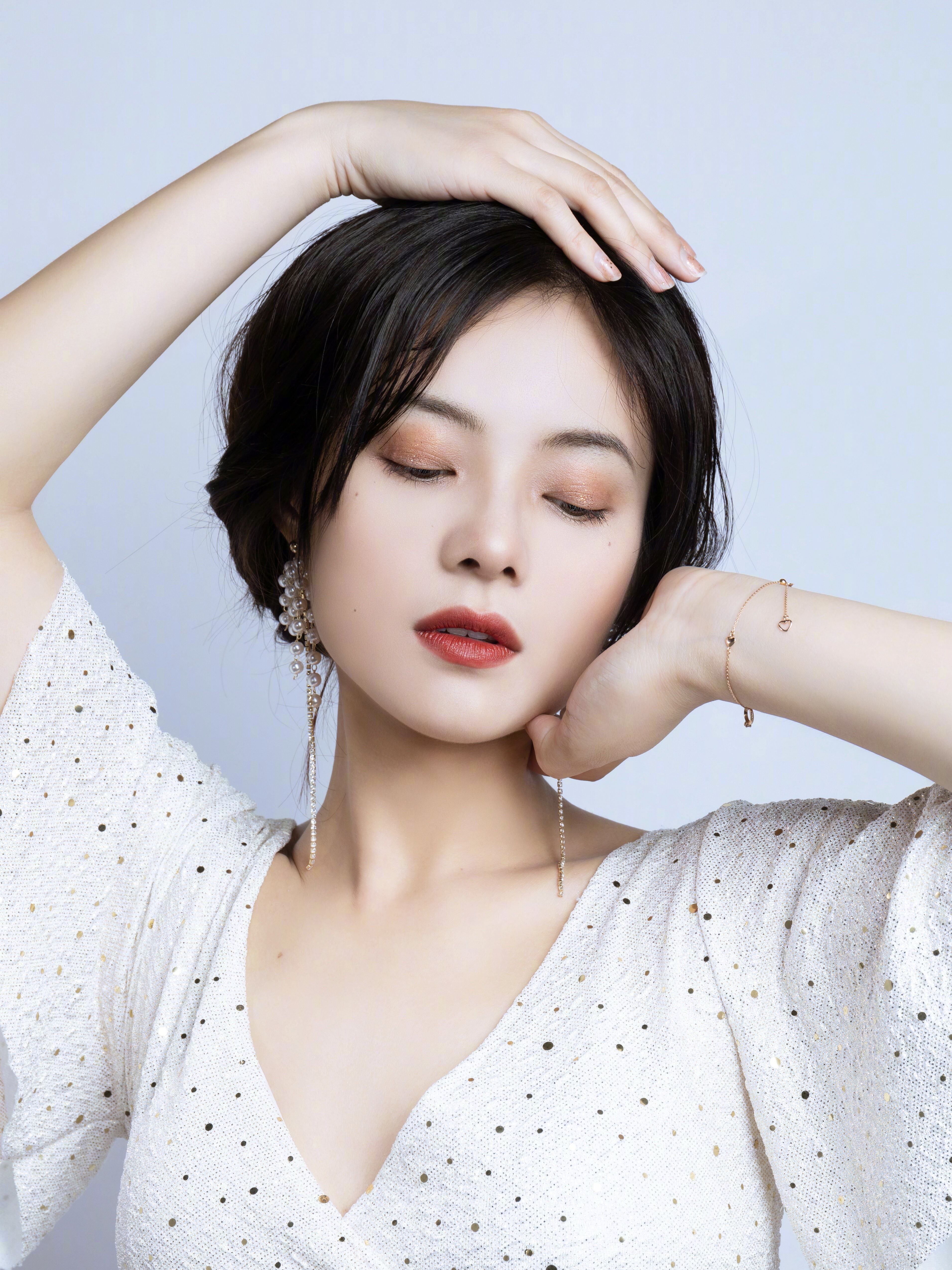 卡粉起皮斑驳以后怎么补救,卡粉起皮什么都没带该怎么办