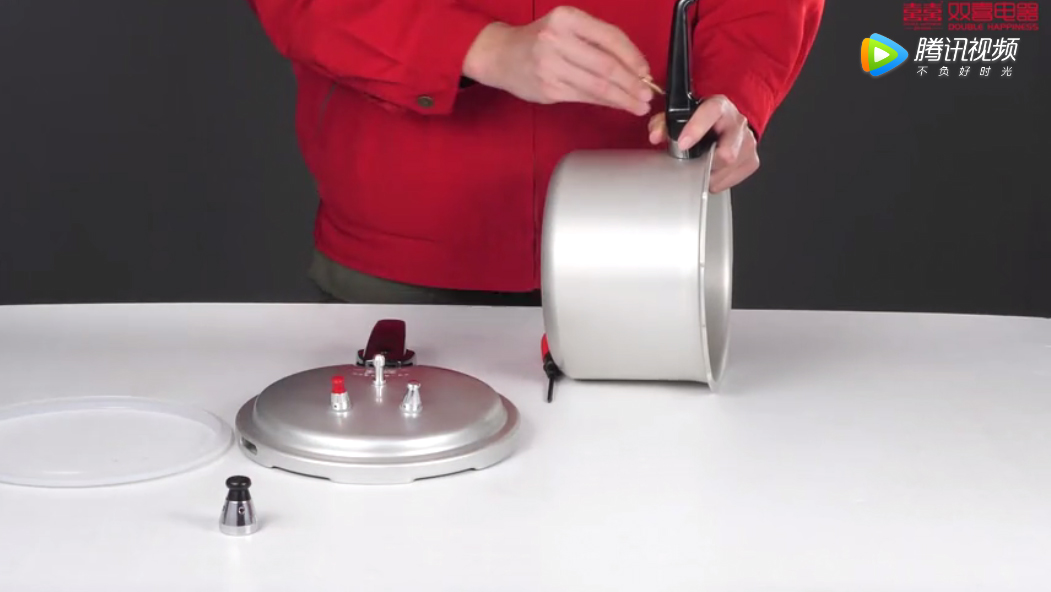 压力锅手柄松了怎么弄紧,压力锅手柄气阀怎么安装