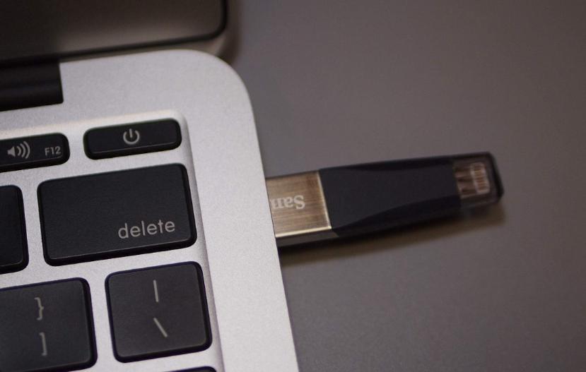 u盘修复时出现写入文件分配错误,u盘里的文件突然不见了怎么修复