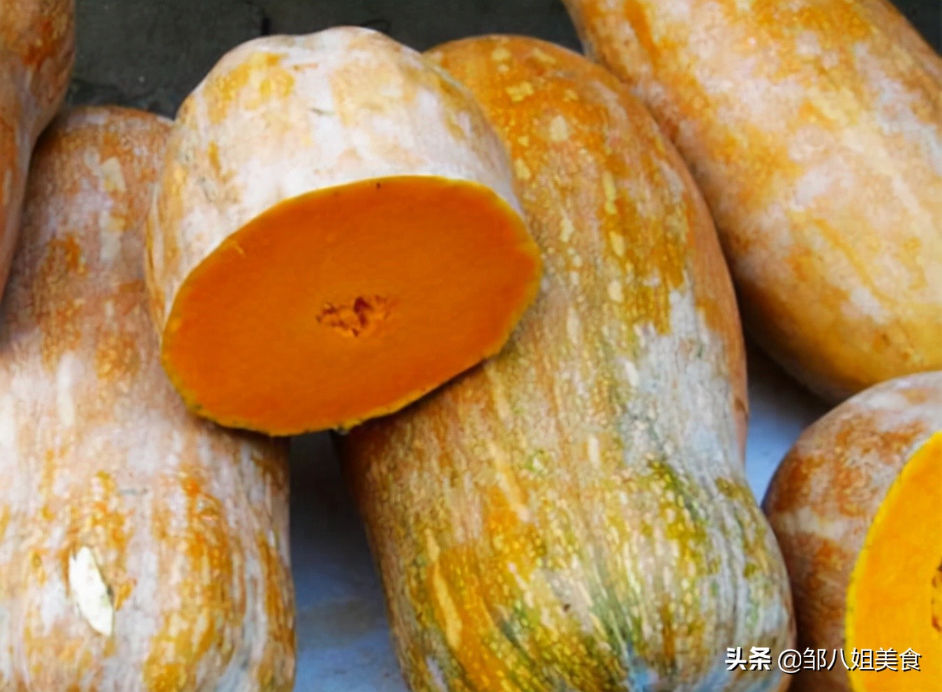 南瓜汤圆吃不完怎么放冰箱保存,板栗南瓜怎么保存才能放得更久