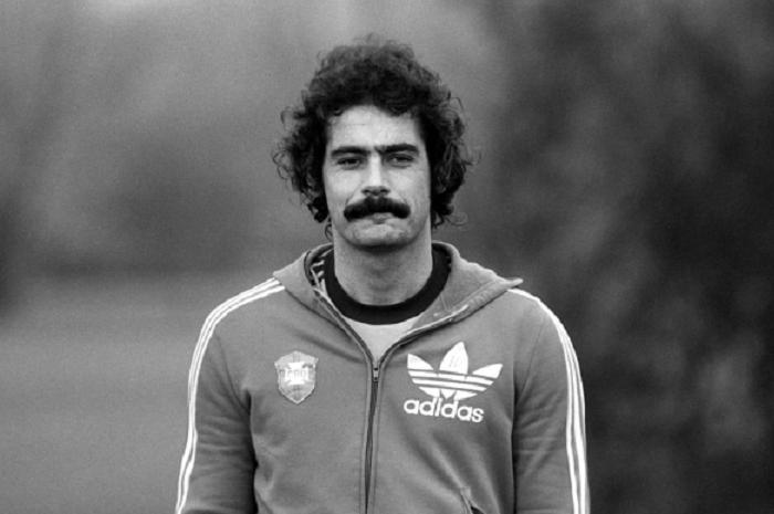 世界足球最伟大的十个球员,史上最伟大的100名足球运动员