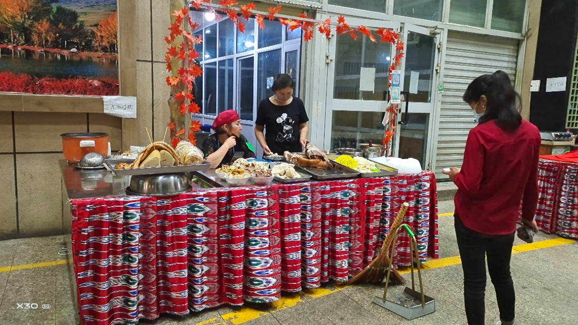 去伊犁的汉人街,不到喀什不算来过新疆