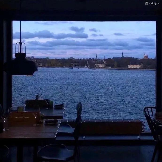 发朋友圈祝福新人结婚的句子,朋友圈恭喜好朋友结婚的句子