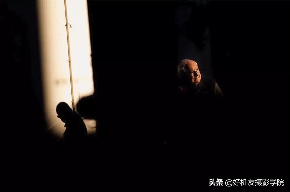 拍人像用光技巧,自然光线拍人像技巧视频