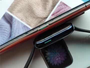 oppowatch超长续航,oppowatch精钢版和普通版续航