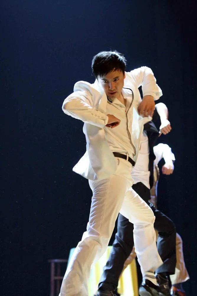 沈腾小时候最新视频,沈腾小时候照片