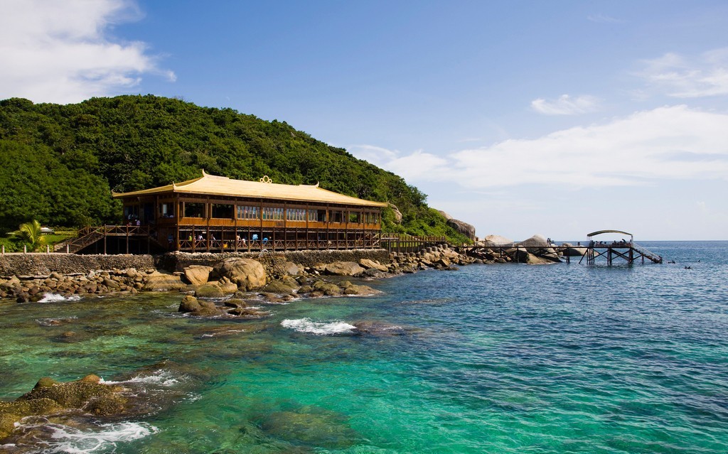 三亚岛屿蜈支洲岛潜水价格,十大潜水基地排名