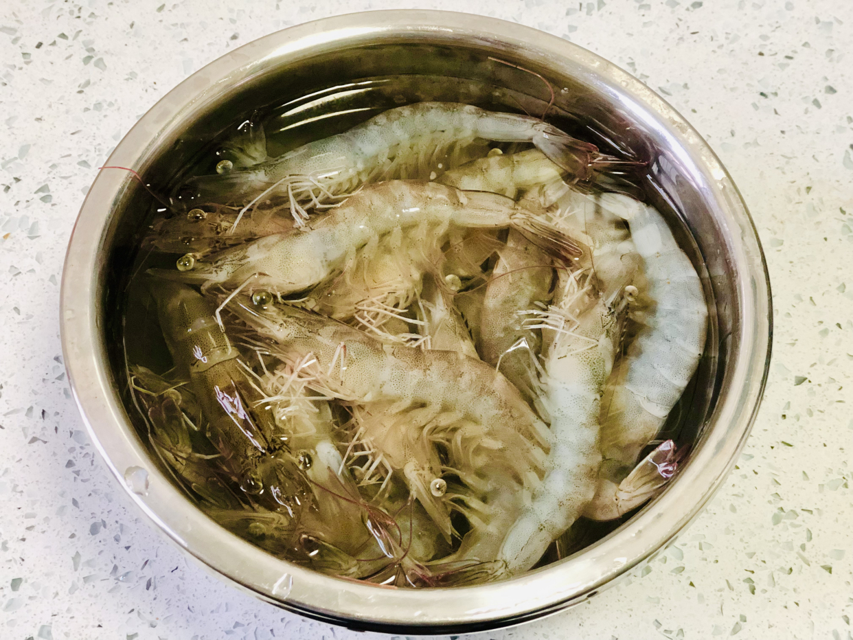 白水虾热水下锅还是冷水下锅,白水虾直接冷水下锅煮就可以了吗