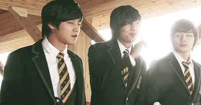 他要回归啦！韩剧扛把子、长腿欧巴始祖，还公开承认看过小电影