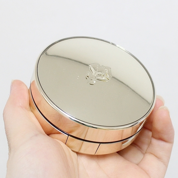 迪奥气垫和香奈儿气垫哪个最好用,迪奥香奈儿阿玛尼粉底液哪个好