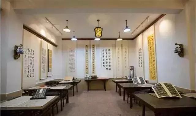 68岁的广州五中：豪华高配，人强马壮